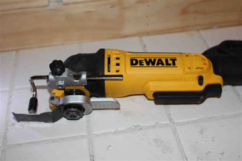 oscillating tool cutting guide